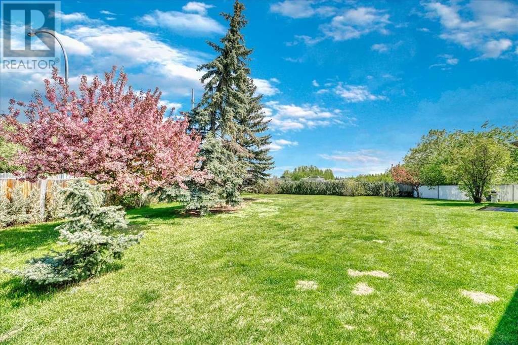14 GRANDE POINT ESTATES Image 35