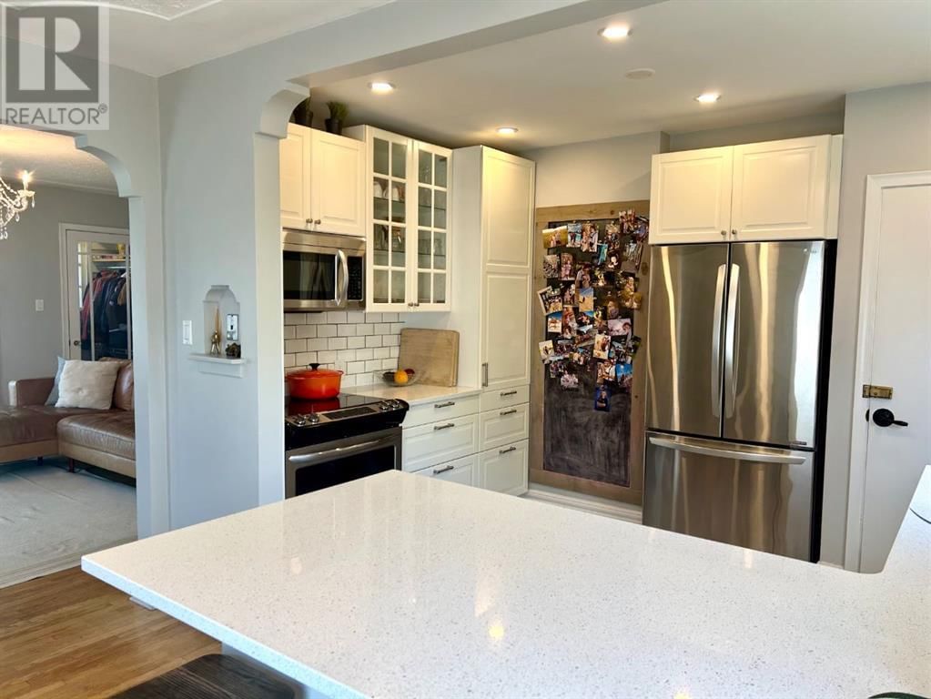 3234 14 STREET SOUTHWEST Image 14