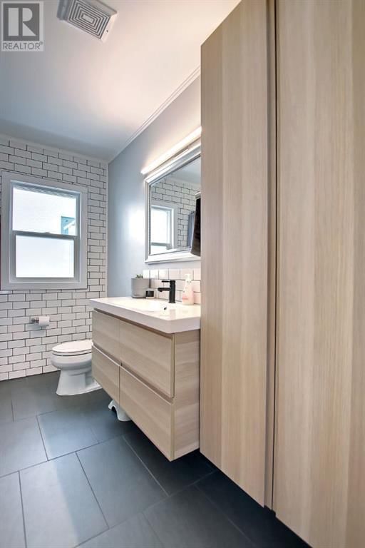 3234 14 STREET SOUTHWEST Image 20