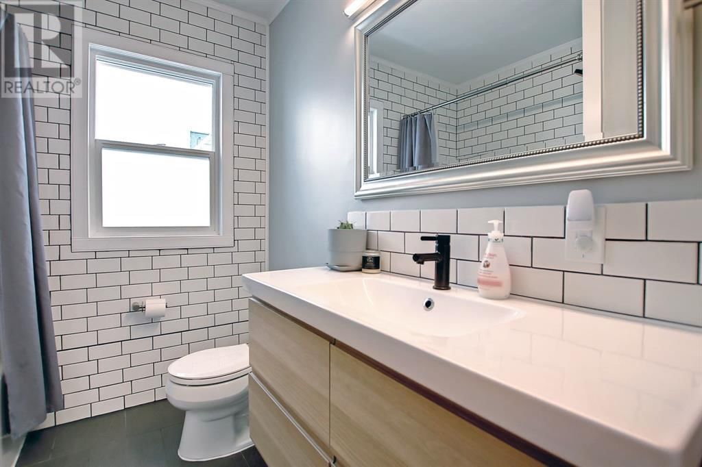 3234 14 STREET SOUTHWEST Image 21