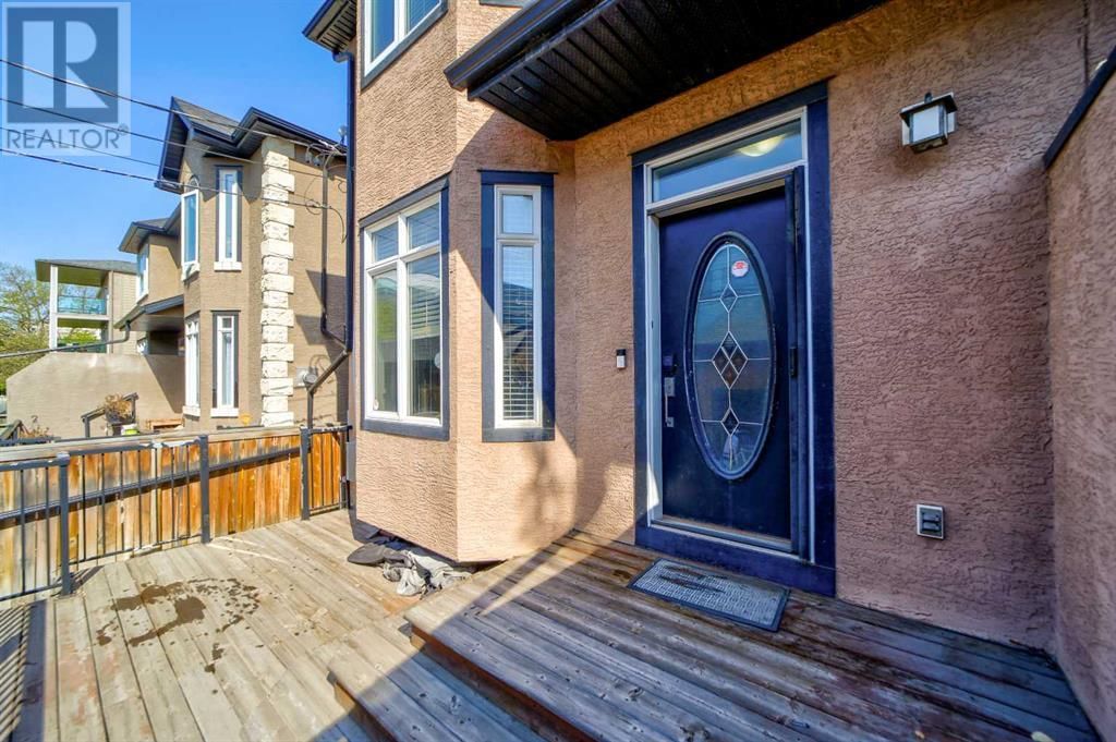 221 17 AVENUE NORTHEAST Image 8