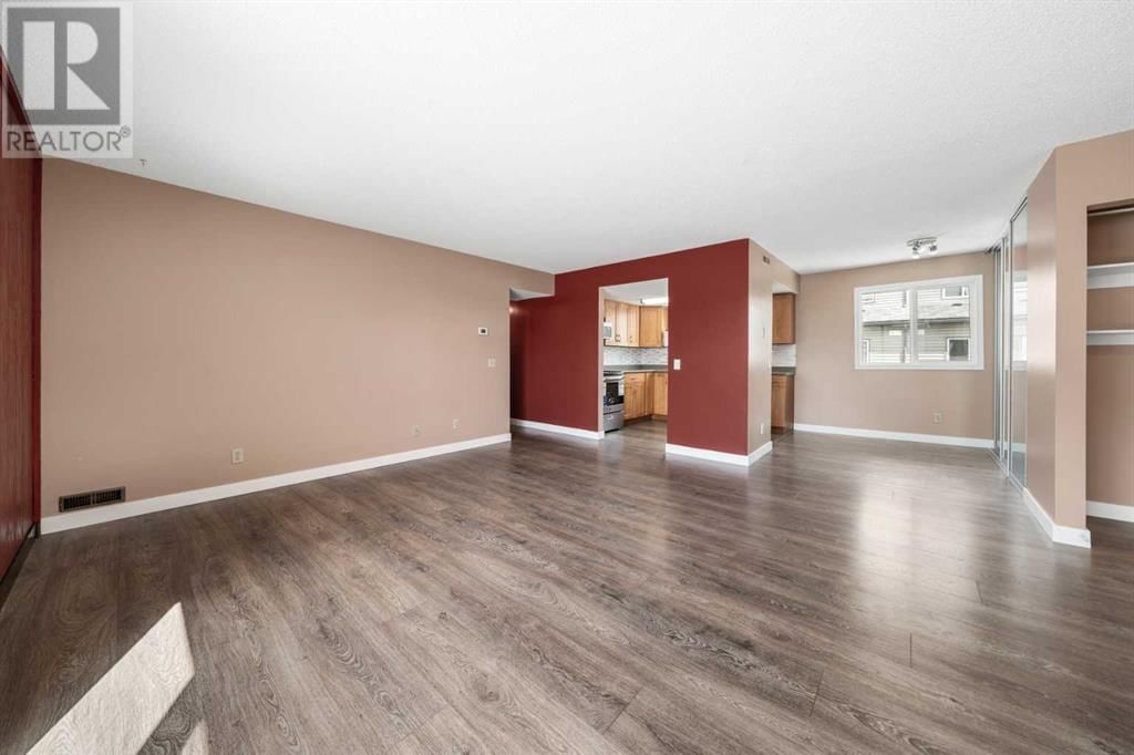 1540 29 STREET NORTHWEST Image 5