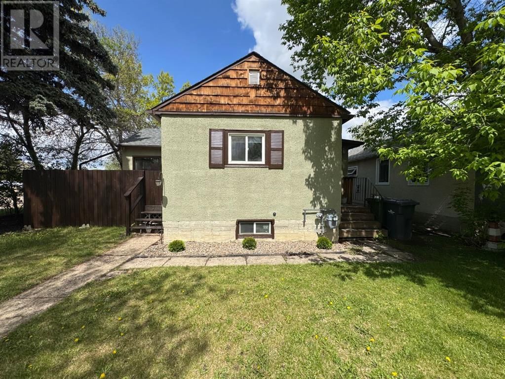 5420 48 AVENUE Image 3