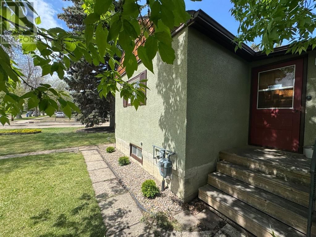 5420 48 AVENUE Image 5