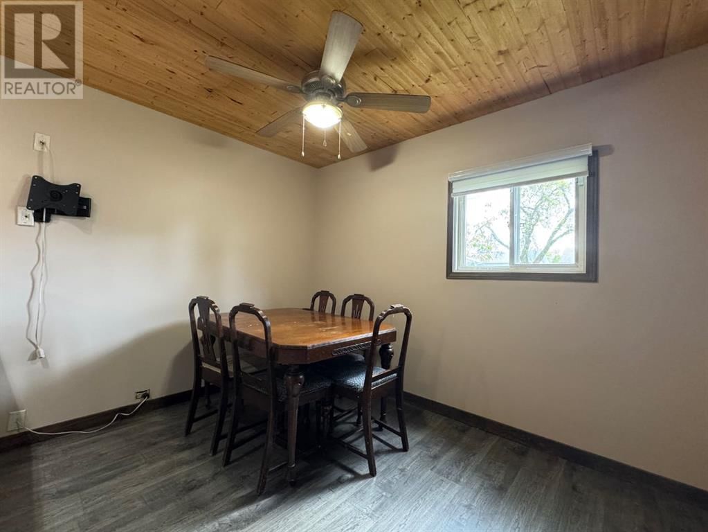 5420 48 AVENUE Image 8