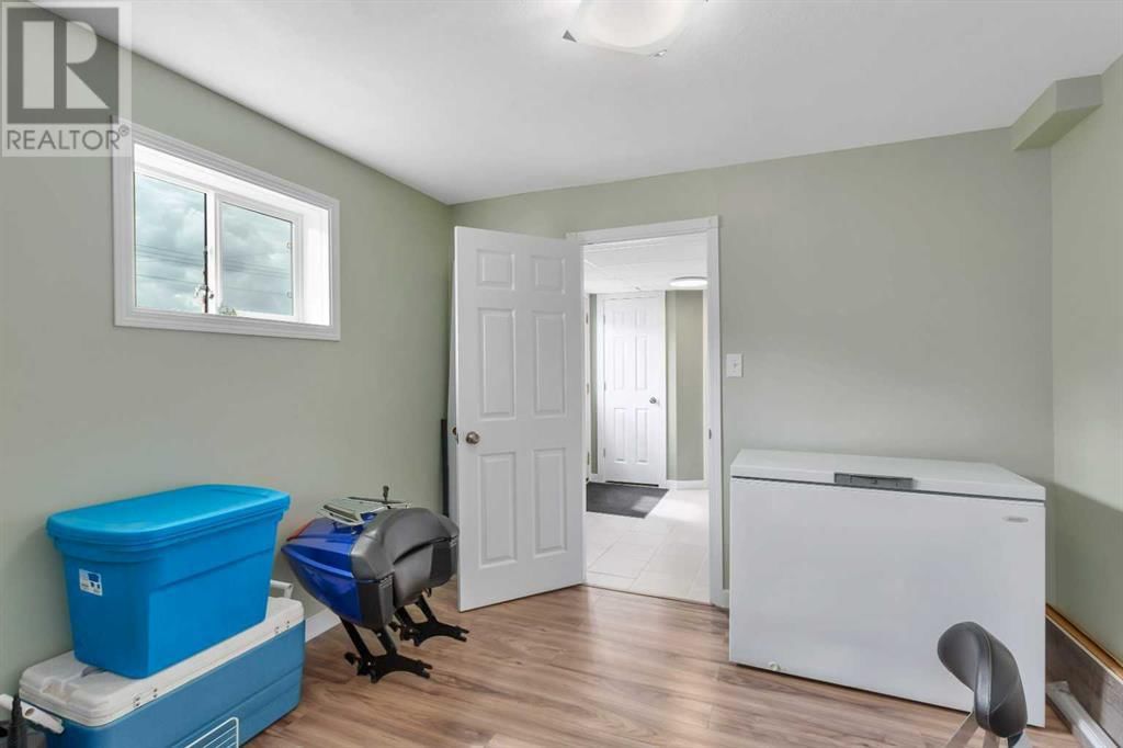 336 5 AVENUE SOUTH Image 37