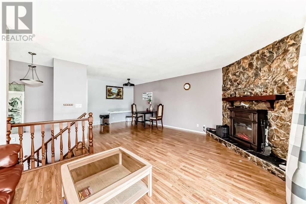 105 BERWICK DRIVE NORTHWEST Image 13