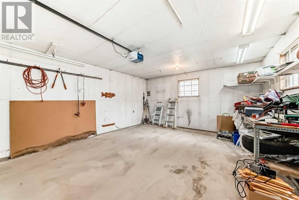 105 BERWICK DRIVE NORTHWEST Image 36