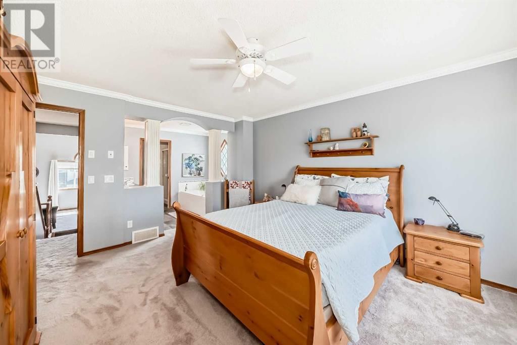 126 GLENEAGLES TERRACE Image 23