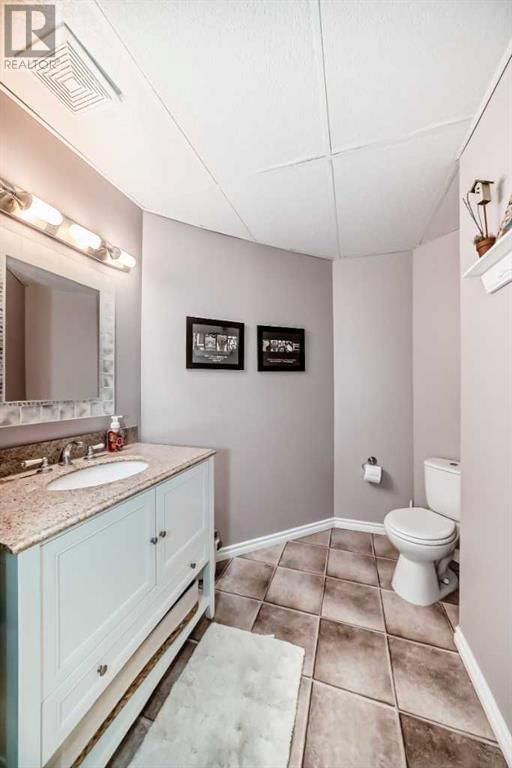 126 GLENEAGLES TERRACE Image 37