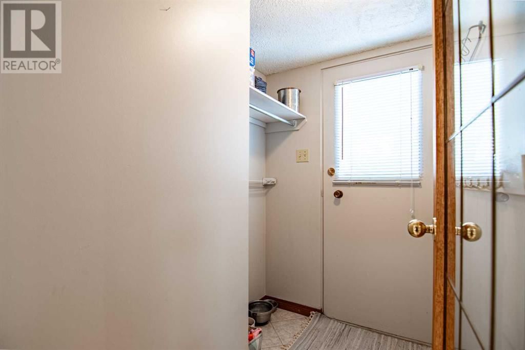27 MUNRO CRESCENT Image 17