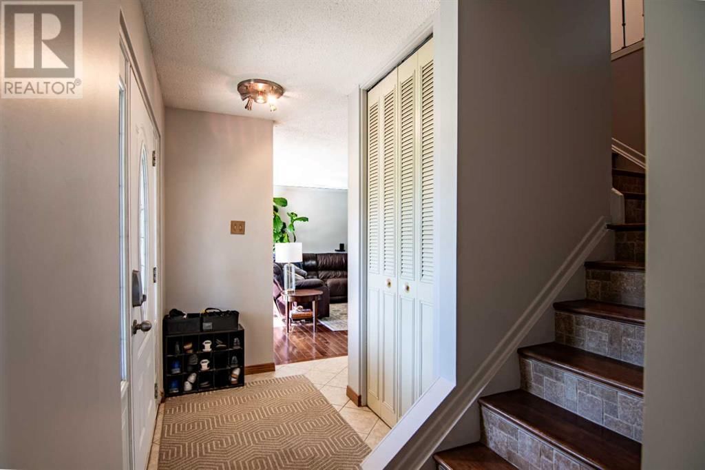 27 MUNRO CRESCENT Image 4