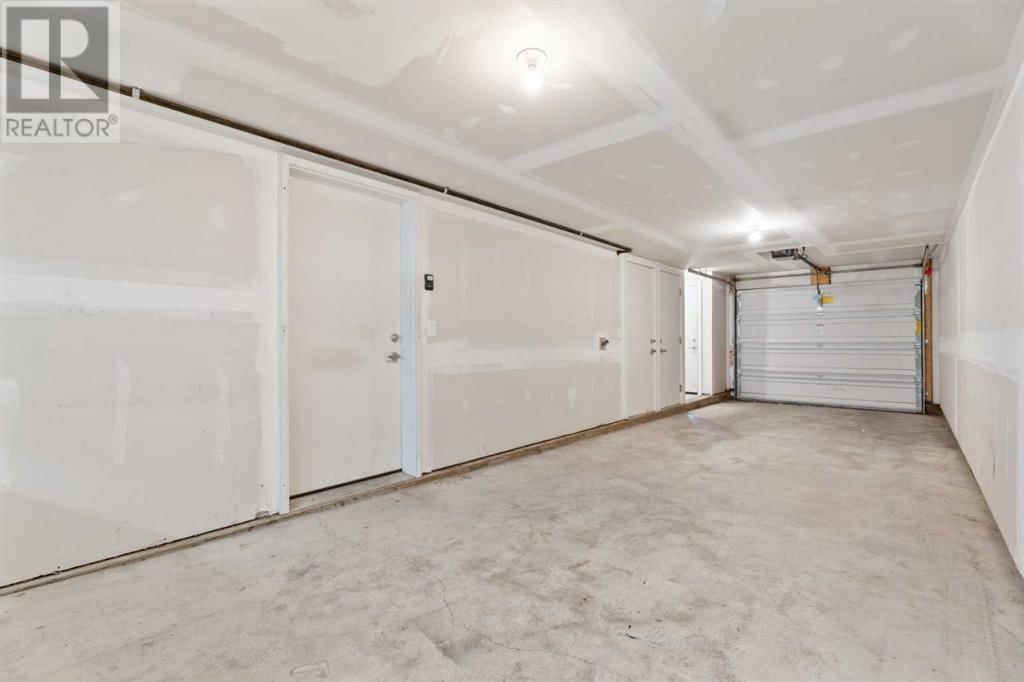114 SETON PASS SOUTHEAST Image 30