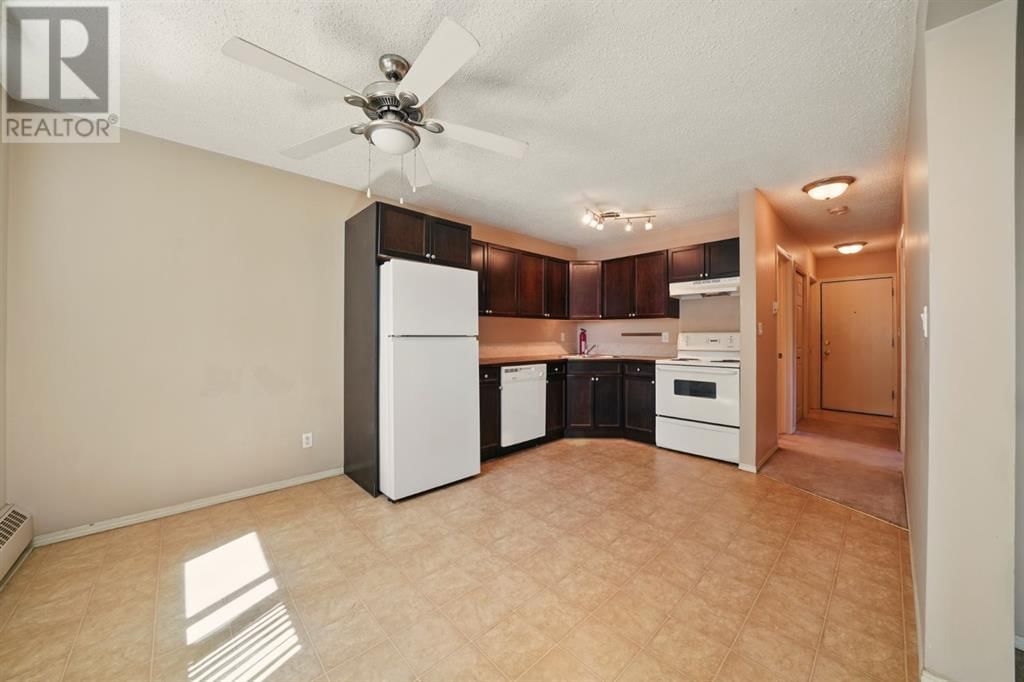 4415 48 AVENUE Image 12