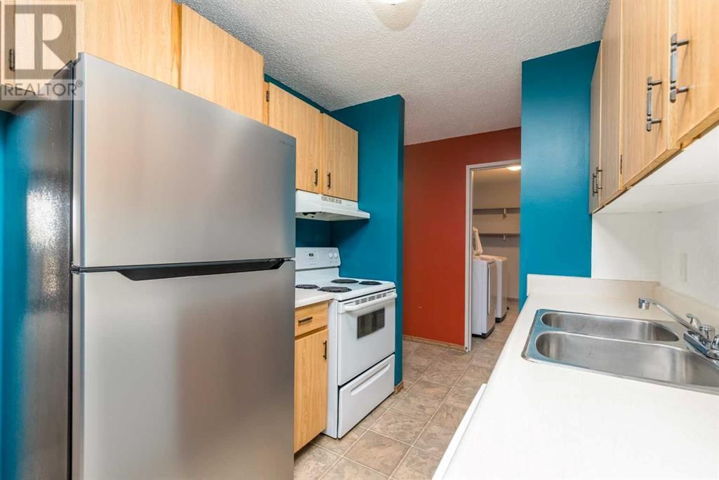 5607 31 STREET Image 5