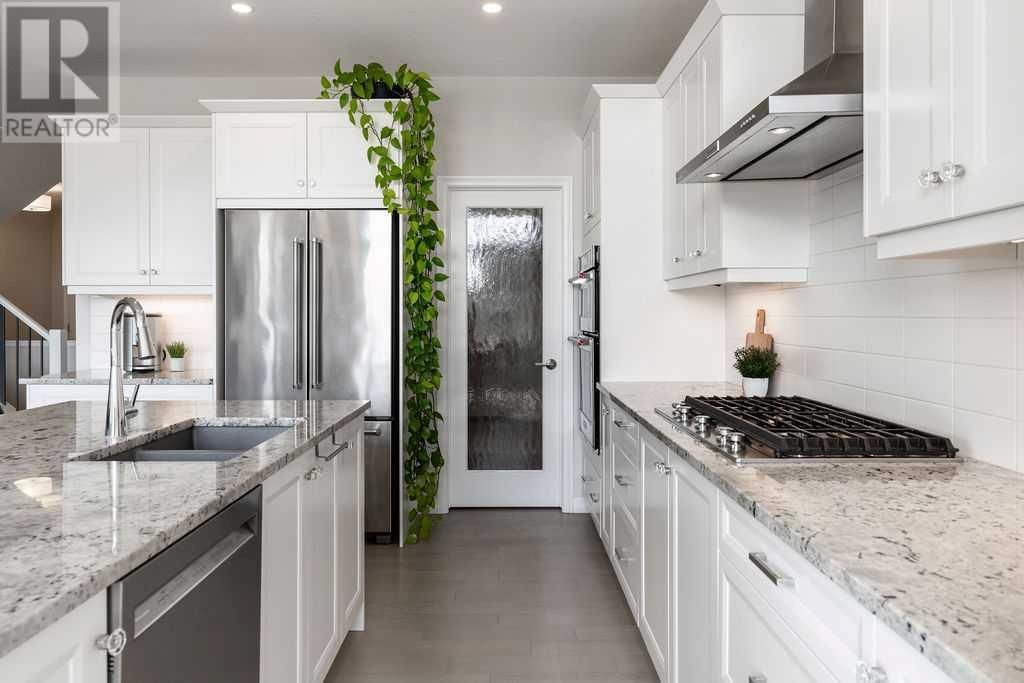 7 SUNDOWN CRESCENT Image 11