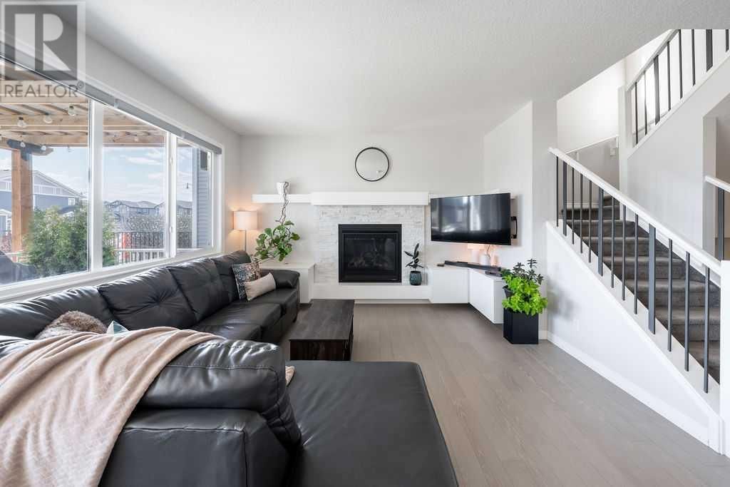 7 SUNDOWN CRESCENT Image 16
