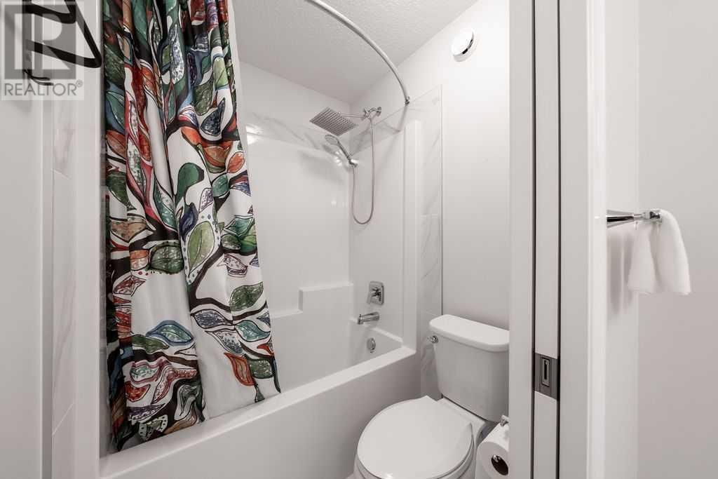 7 SUNDOWN CRESCENT Image 35