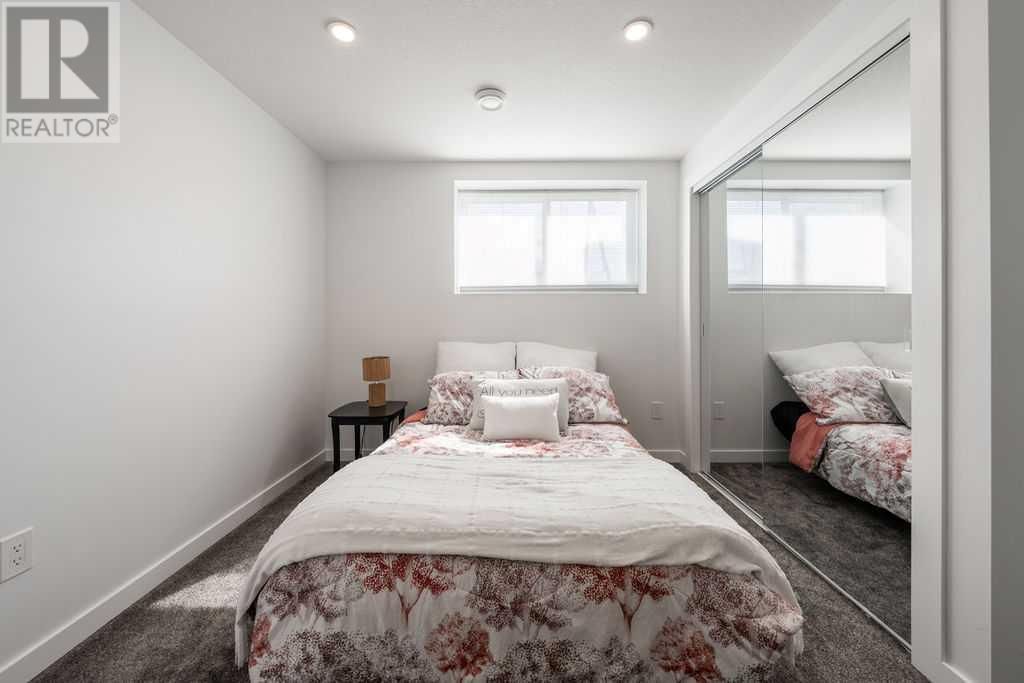 7 SUNDOWN CRESCENT Image 39