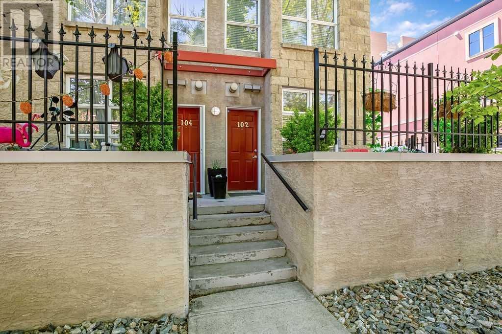 315 24 AVENUE SOUTHWEST Image 1