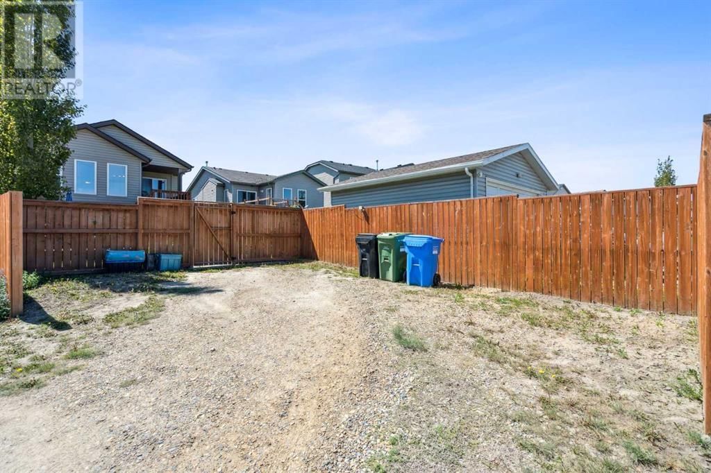 325 COVECREEK CLOSE NORTHEAST Image 35