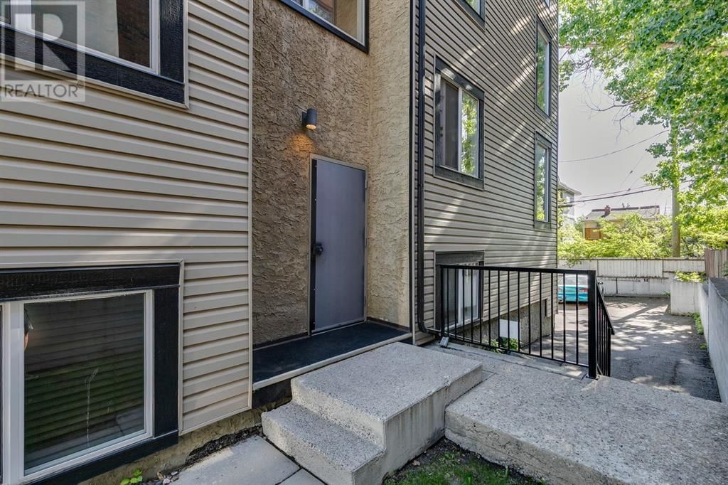 2414 14A STREET SOUTHWEST Image 2