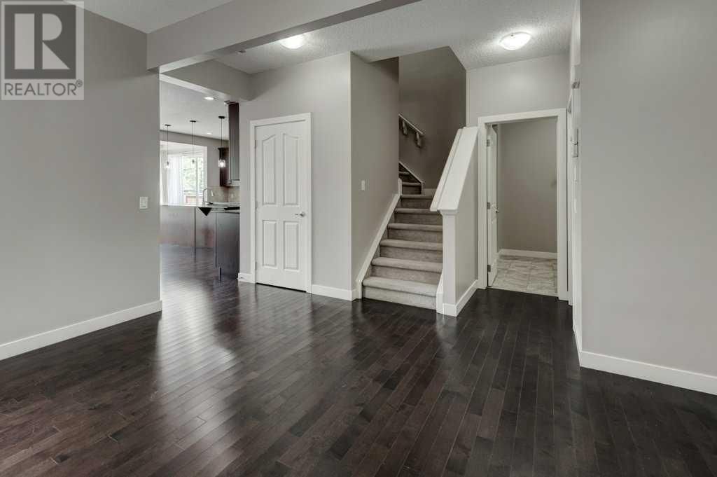 57 CRANFORD GARDENS SOUTHEAST Image 3