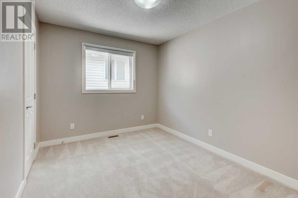 57 CRANFORD GARDENS SOUTHEAST Image 30