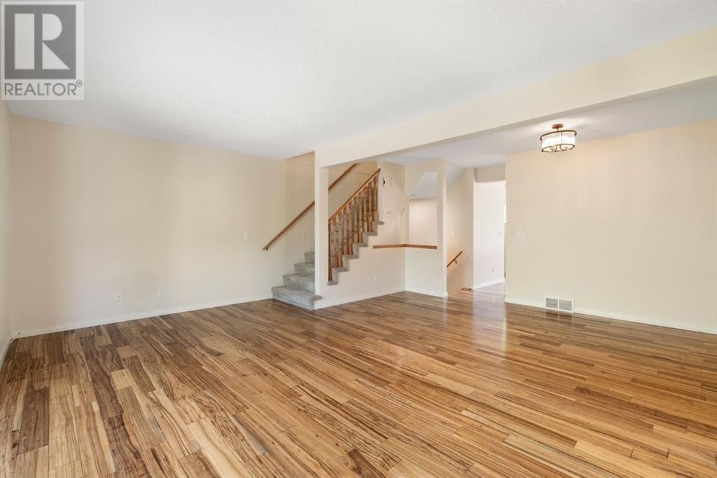243 CHRISTIE PARK MEWS SOUTHWEST Image 12
