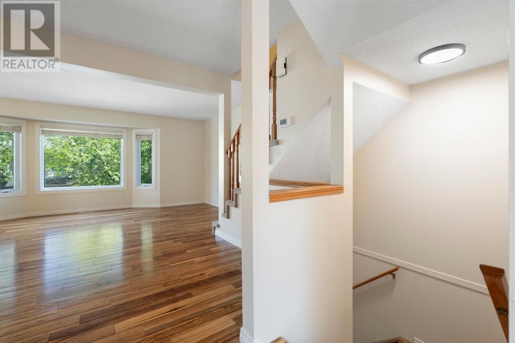 243 CHRISTIE PARK MEWS SOUTHWEST Image 17