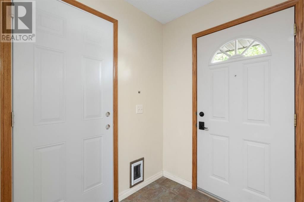 243 CHRISTIE PARK MEWS SOUTHWEST Image 31