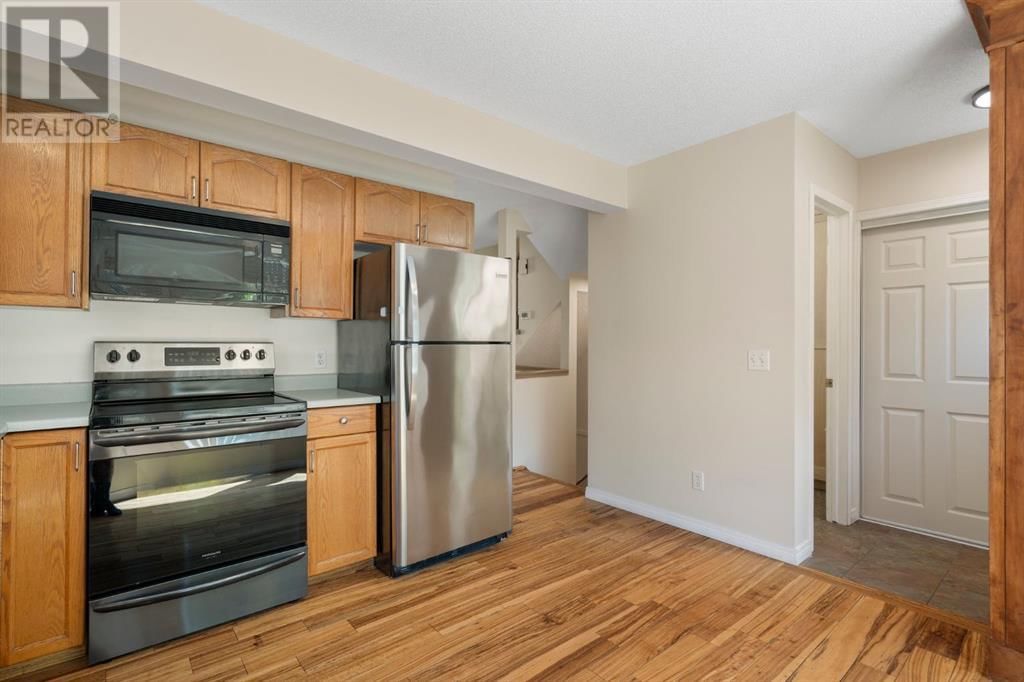 243 CHRISTIE PARK MEWS SOUTHWEST Image 8