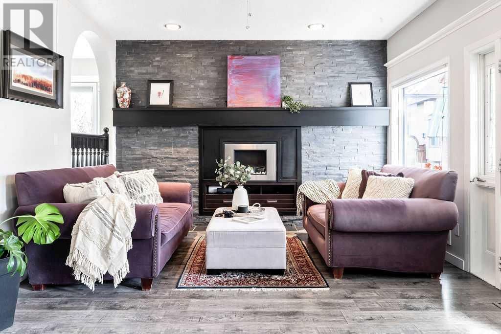 439 15 AVENUE NORTHEAST Image 17