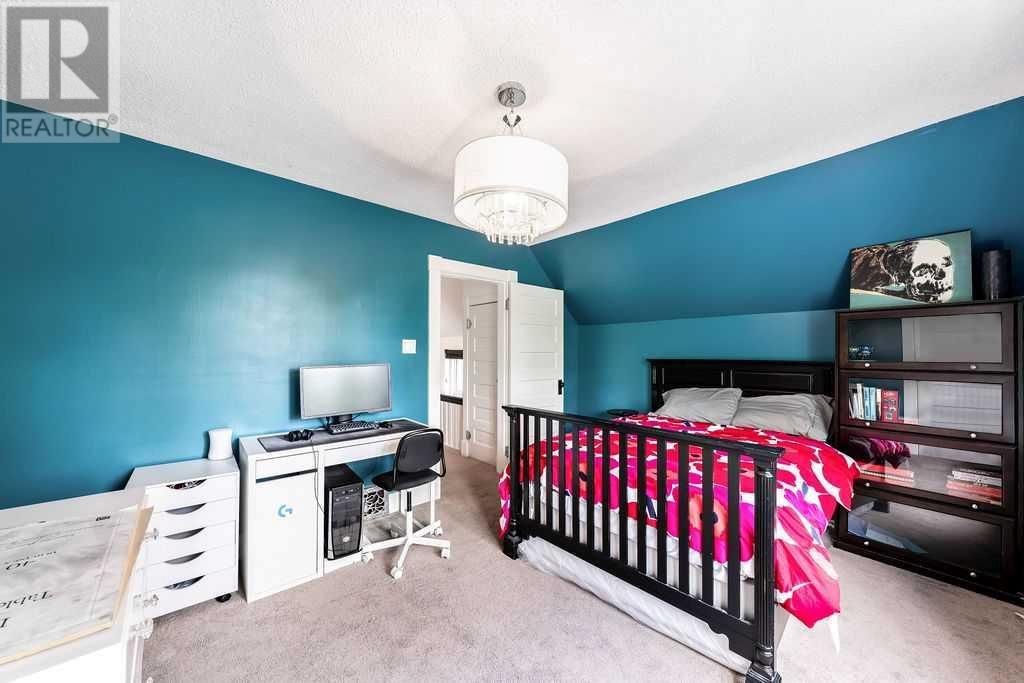 439 15 AVENUE NORTHEAST Image 31