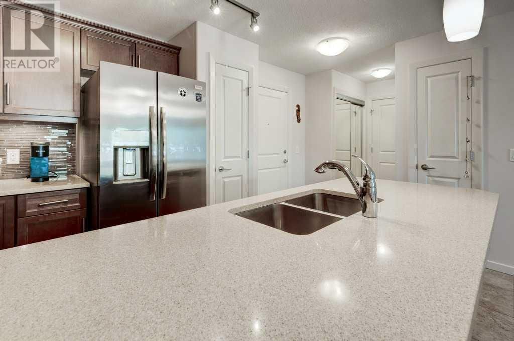 310 MCKENZIE TOWNE GATE SOUTHEAST Image 14