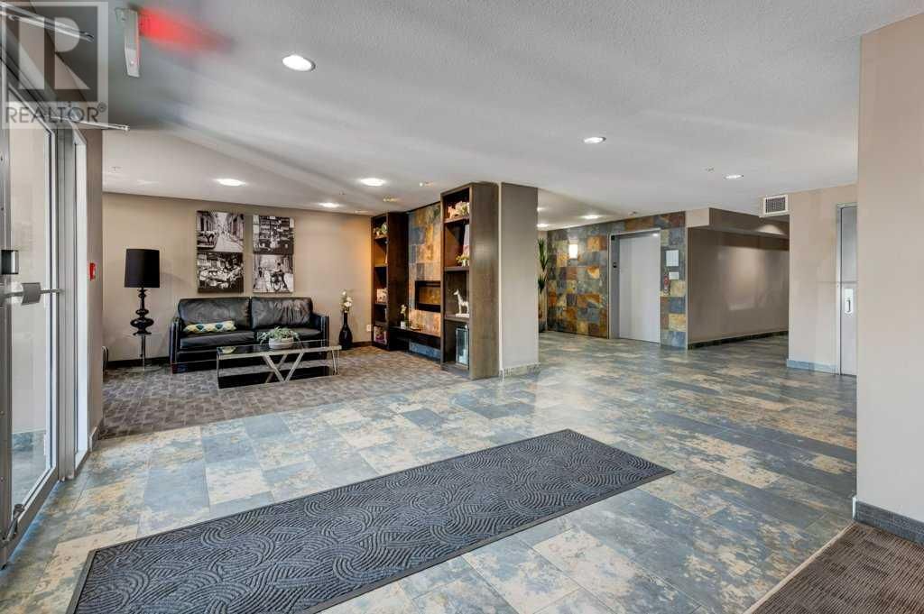 310 MCKENZIE TOWNE GATE SOUTHEAST Image 31