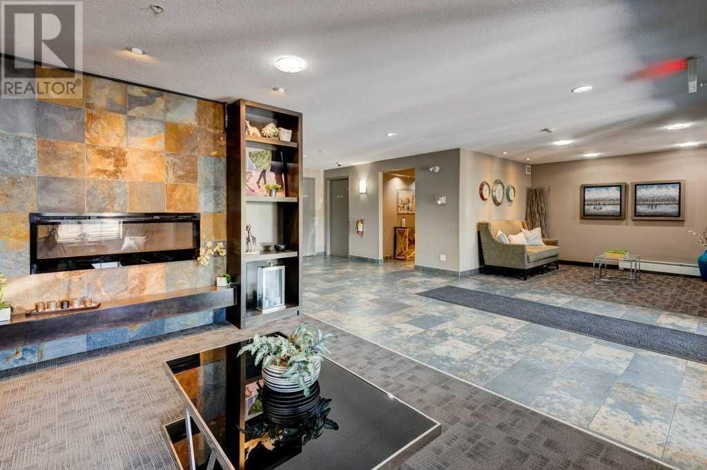 310 MCKENZIE TOWNE GATE SOUTHEAST Image 32