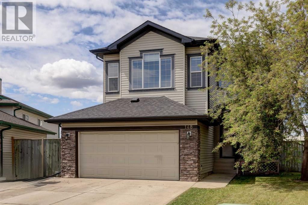 148 STONEGATE CRESCENT NORTHWEST Image 2
