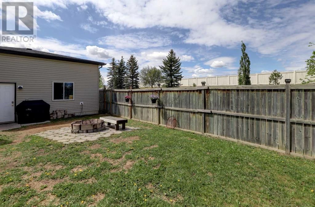 148 STONEGATE CRESCENT NORTHWEST Image 39