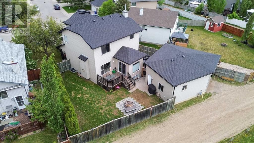 148 STONEGATE CRESCENT NORTHWEST Image 45