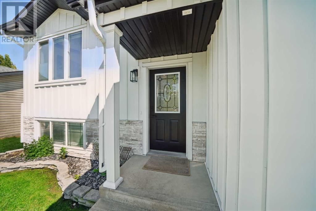 111 REICHLEY STREET Image 2