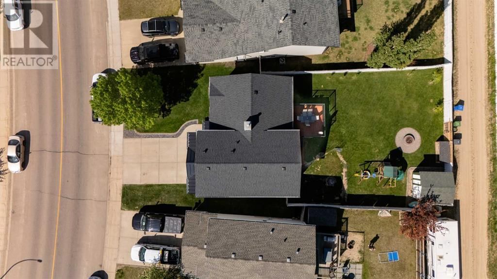 111 REICHLEY STREET Image 26