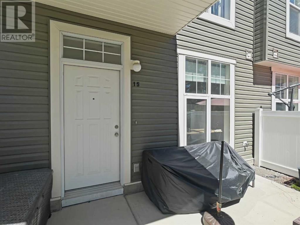 15 TOSCANA GARDENS NORTHWEST Image 4