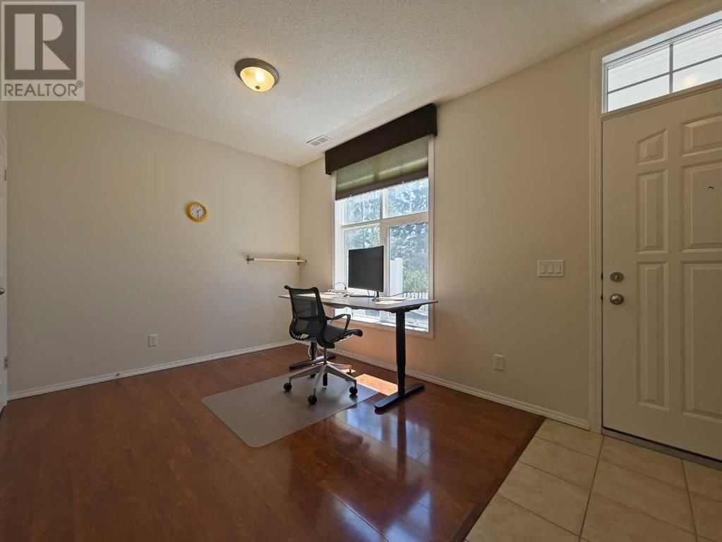 15 TOSCANA GARDENS NORTHWEST Image 7