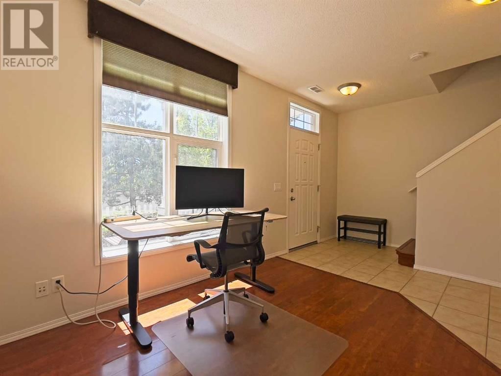 15 TOSCANA GARDENS NORTHWEST Image 8
