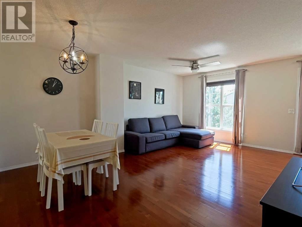15 TOSCANA GARDENS NORTHWEST Image 9