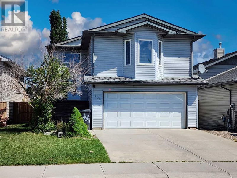 734 Aberdeen Crescent West Lethbridge, Alberta