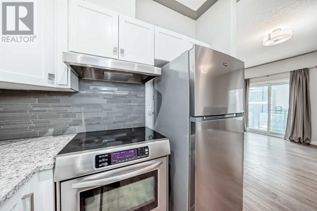 1514 11 STREET SOUTHWEST Image 17