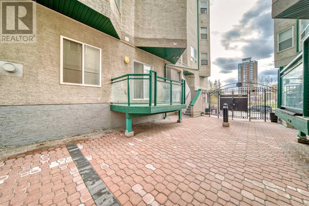 1514 11 STREET SOUTHWEST Image 40