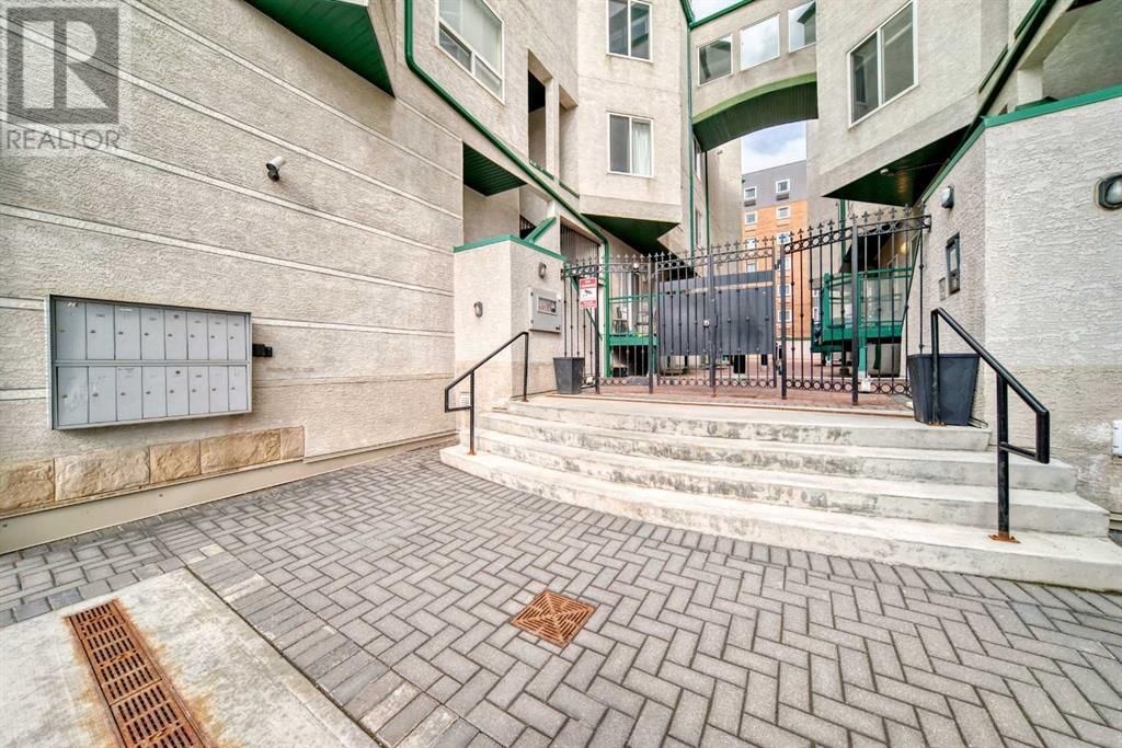 1514 11 STREET SOUTHWEST Image 43